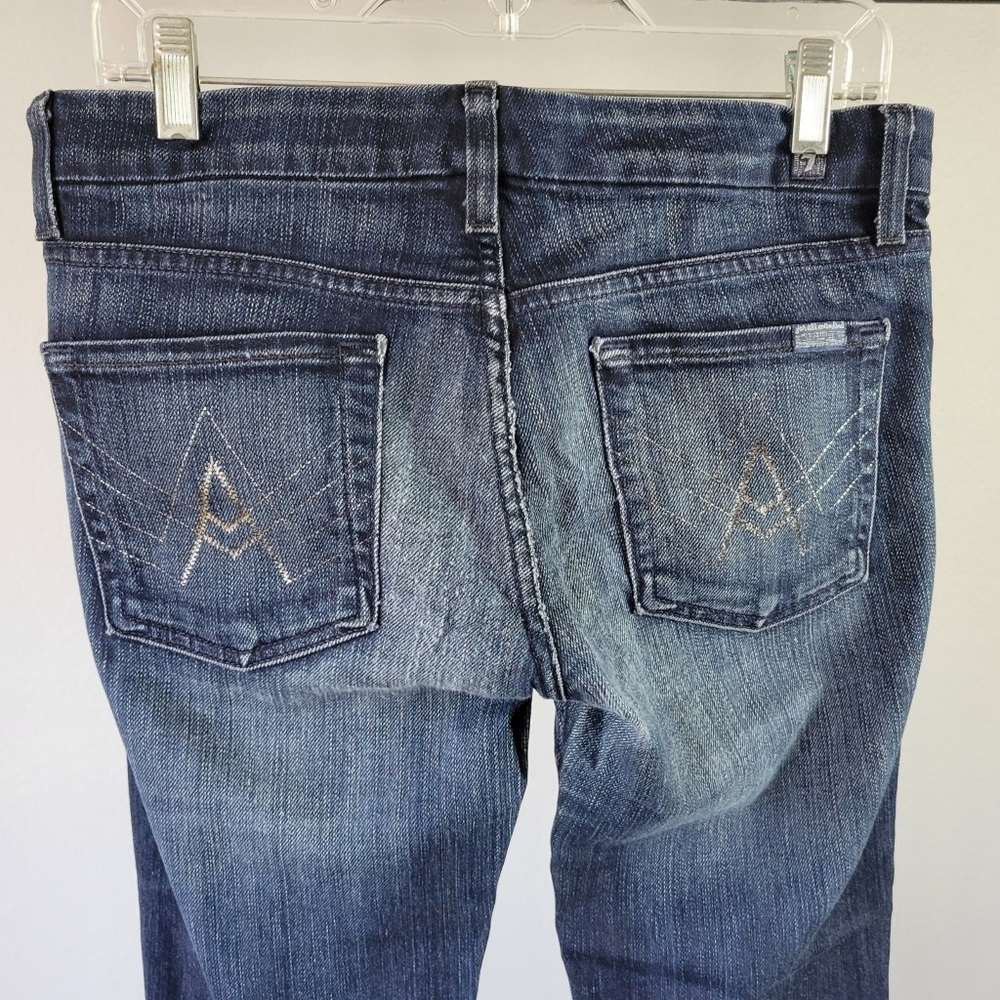 7 FOR ALL MANKIND // A pocket distressed mid-rise boot-cut stretch denim jeans - Picture 5 of 12